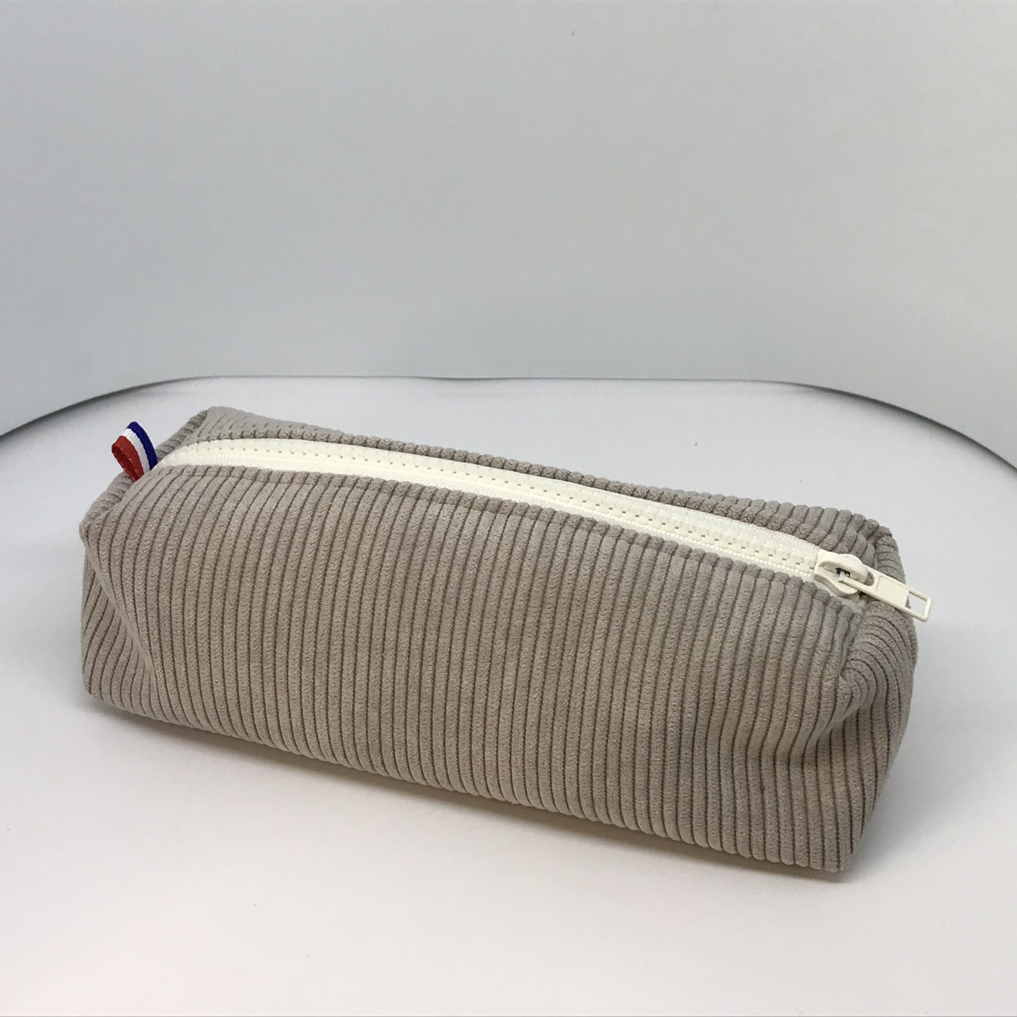 Trousse D cole Velours C tel Les Cr ations De Cindy EI Trousse D cole Velours C tel Les Cr ations De Cindy EI